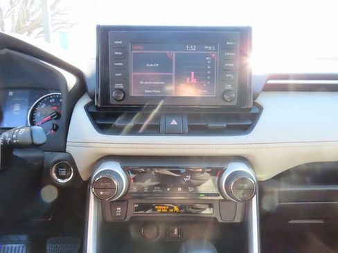 Used 2019 Toyota RAV4 XLE image 24