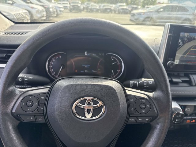Used 2025 Toyota RAV4 XLE AWD/4WD image 26
