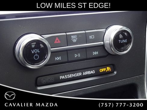 Used 2024 Ford Edge ST w/ Equipment Group 401A AWD/4WD image 39