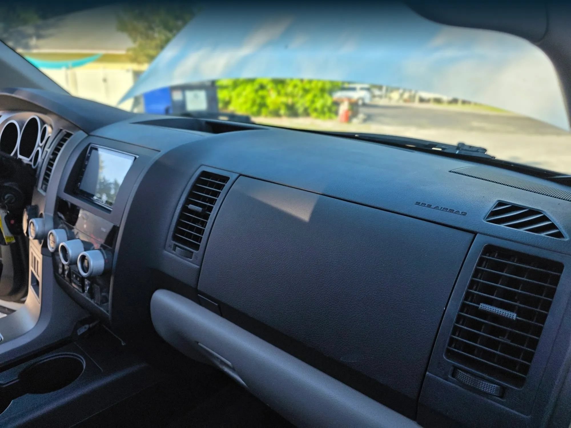 Used 2015 Toyota Sequoia SR5 w/ Premium Package RWD image 44