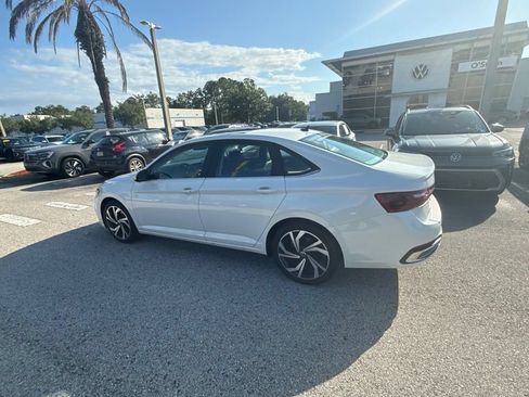 Certified 2026 Volkswagen Jetta SEL FWD image 20