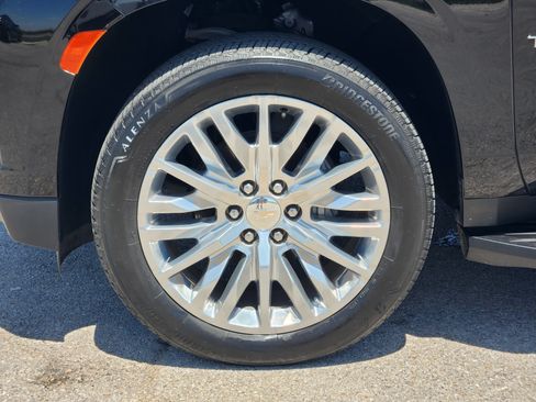 Used 2024 Chevrolet Tahoe LS w/ Driver Alert Package RWD image 10