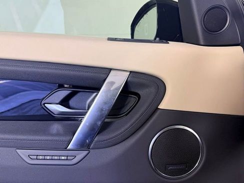 New 2025 Land Rover Discovery Sport S image 25