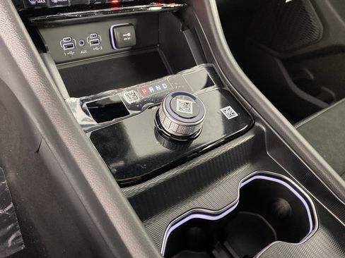 New 2025 Jeep Grand Cherokee Altitude image 38