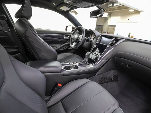 Used 2018 INFINITI Q60 Red Sport 400 w/ Sensory Package 3.0T Sport AWD/4WD image 24