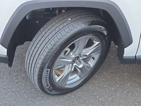 Used 2024 Toyota RAV4 XLE image 39