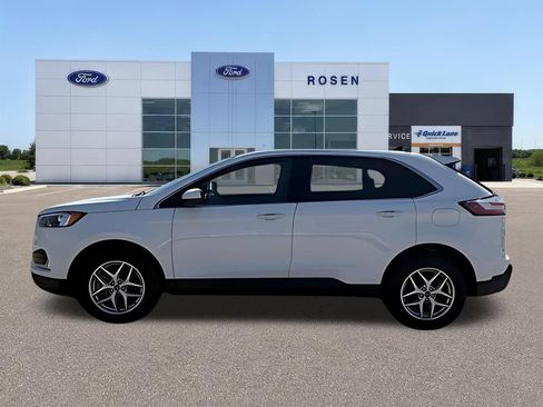 Used 2024 Ford Edge SEL w/ Convenience Package AWD/4WD image 3