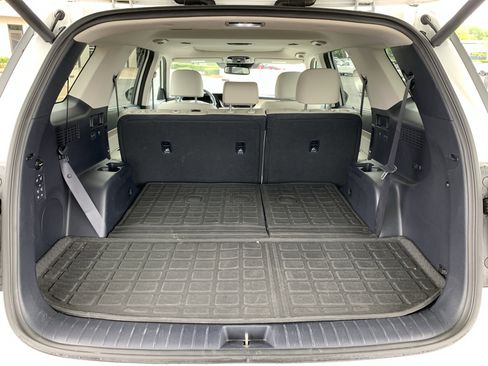 Used 2022 Hyundai Palisade SEL w/ 8P Bench Seat Package FWD image 34