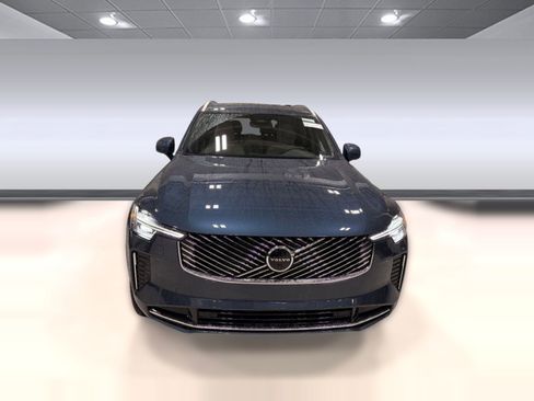 New 2026 Volvo XC90 B6 Plus w/ Protection Package Premier AWD/4WD image 6