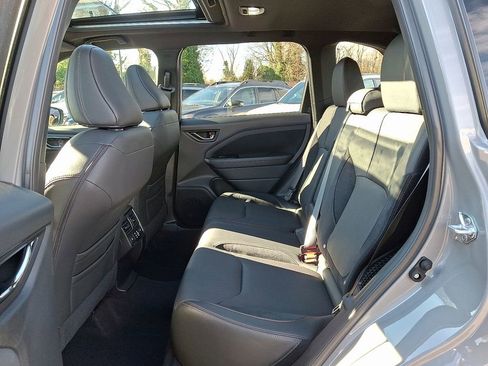 Used 2025 Subaru Forester Touring image 9