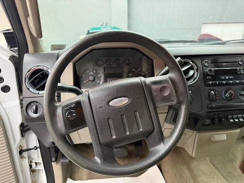 Used 2008 Ford F250 FX4 AWD/4WD image 10