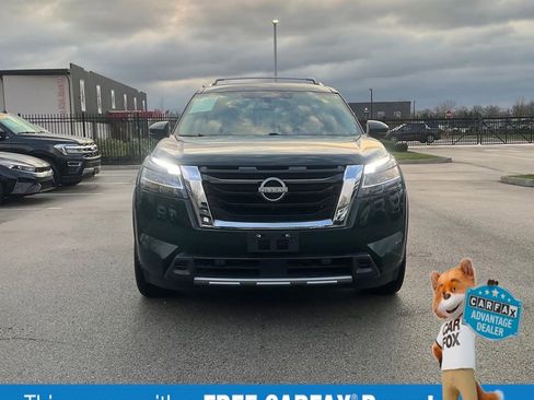 Used 2023 Nissan Pathfinder Platinum image 2
