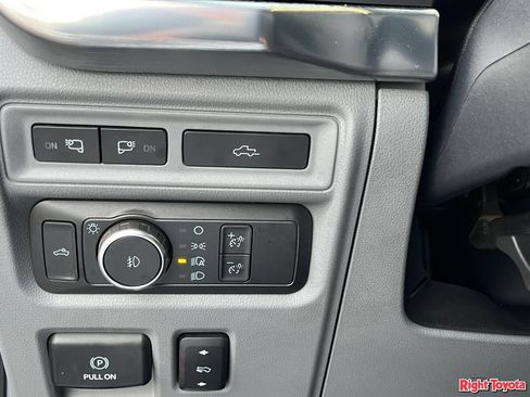 Used 2021 Ford F150 Lariat RWD image 31