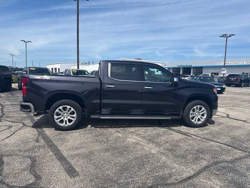 Used 2023 Chevrolet Silverado 1500 LTZ w/ Technology Package AWD/4WD image 7