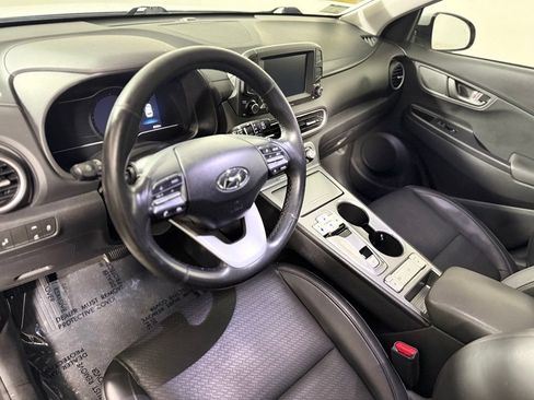Used 2021 Hyundai Kona Limited w/ Cargo Package FWD image 18