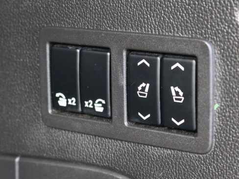 Used 2015 Cadillac Escalade ESV Premium image 26