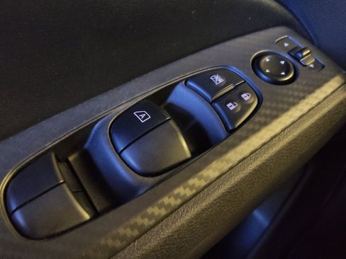 Used 2024 Nissan Altima 2.5 SV FWD image 27