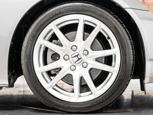 Used 2004 Honda S2000 image 35