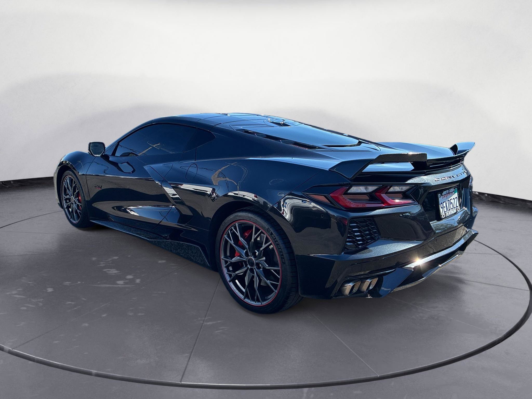 Used 2023 Chevrolet Corvette Stingray Premium Cpe w/ Z51 Performance Package RWD image 7
