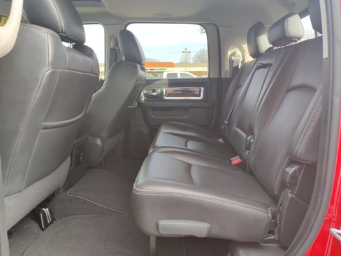 Used 2011 RAM 2500 Laramie w/ Cold Weather Group image 16