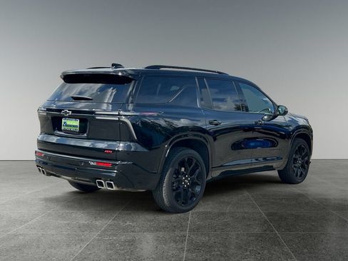 Used 2024 Chevrolet Traverse RS AWD/4WD image 9