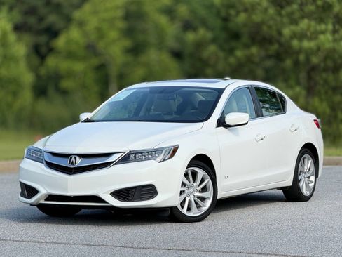 Used 2017 Acura ILX FWD image 8