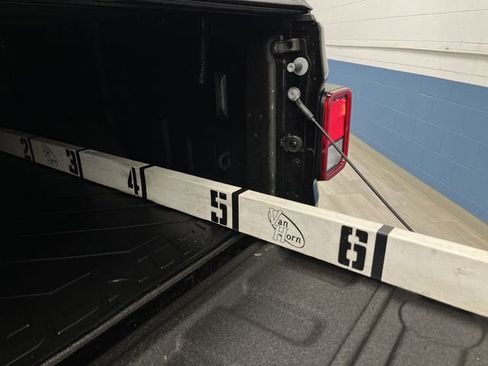 Used 2024 Jeep Gladiator Sport image 13