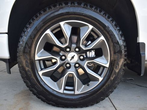 Used 2023 Chevrolet Silverado 1500 RST w/ Convenience Package II AWD/4WD image 12