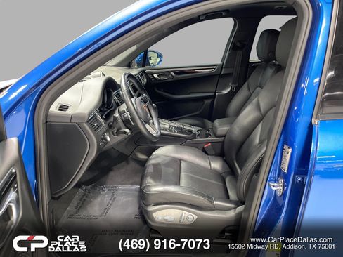Used 2018 Porsche Macan AWD/4WD image 17