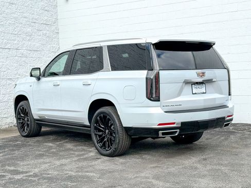 New 2026 Cadillac Escalade Luxury w/ Touring Package image 5