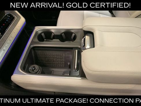 Certified 2025 Ford Expedition Platinum w/ Platinum Ultimate Package AWD/4WD image 46