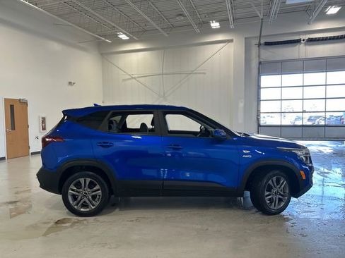 Used 2022 Kia Seltos LX image 5