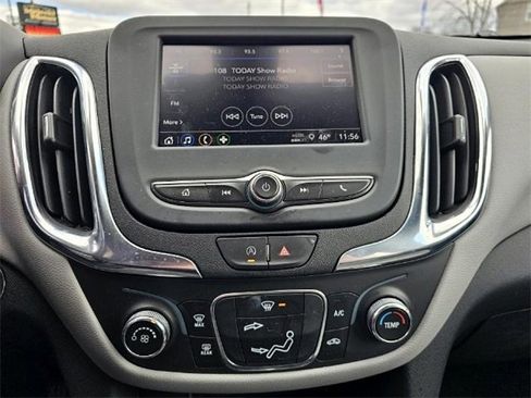 Used 2023 Chevrolet Equinox LT image 21