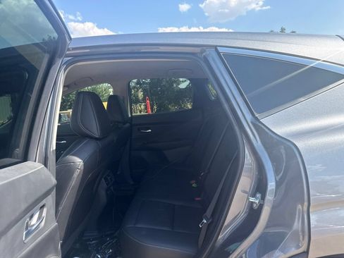 Certified 2025 Nissan Murano SV AWD/4WD image 12