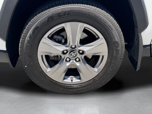 Used 2024 Toyota RAV4 XLE w/ Convenience Package FWD image 49
