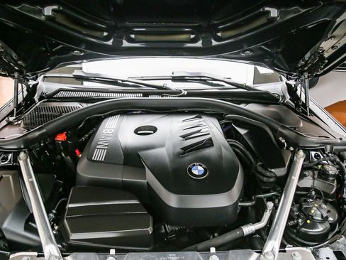 Used 2025 BMW 430i Convertible w/ M Sport Package RWD image 28