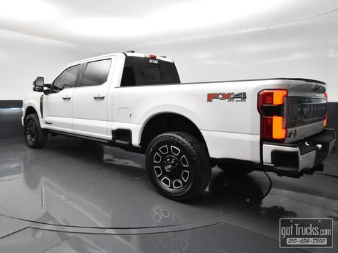 Used 2024 Ford F250 Platinum w/ FX4 Off-Road Package AWD/4WD image 5