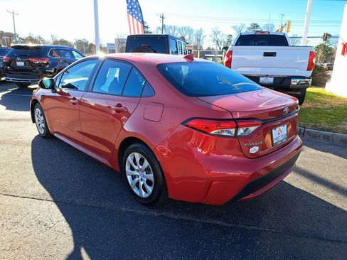 Certified 2021 Toyota Corolla LE image 11