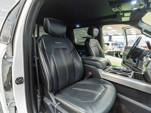 Used 2017 Ford F250 Platinum w/ Platinum Ultimate Package image 16
