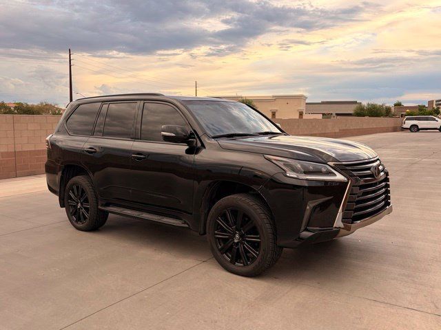 Used 2019 Lexus LX 570 4WD w/ Inspiration Series image 5