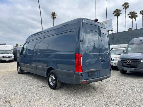 Used 2019 Mercedes-Benz Sprinter 170 image 9