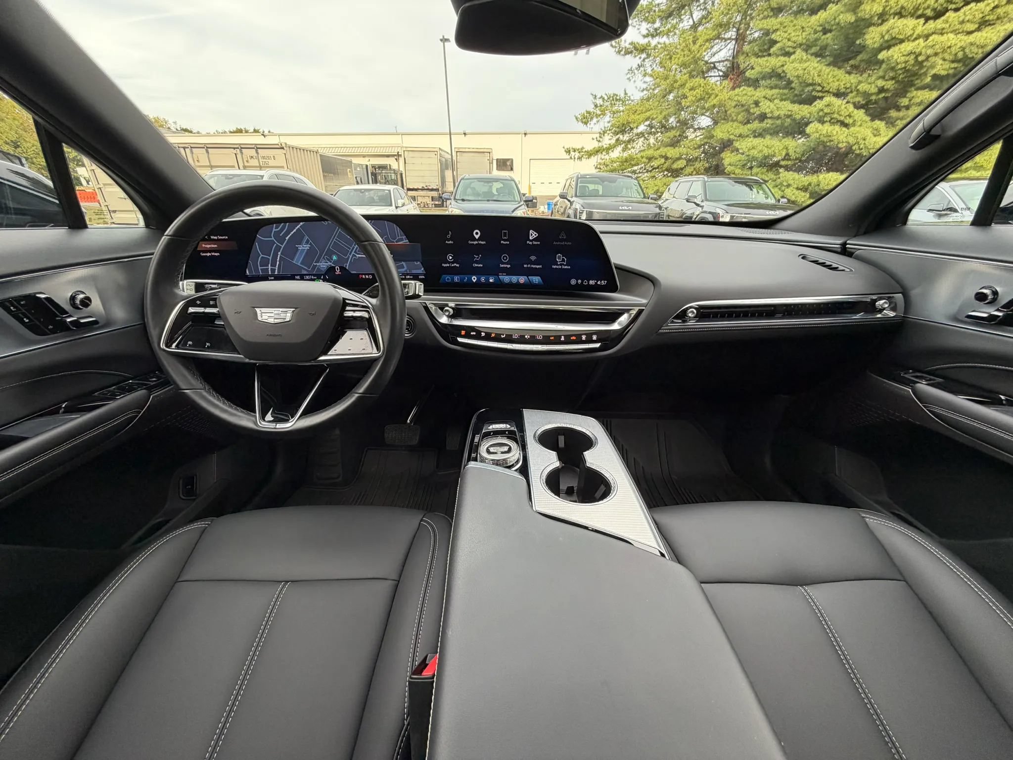 Used 2024 Cadillac Lyriq Tech AWD/4WD image 11