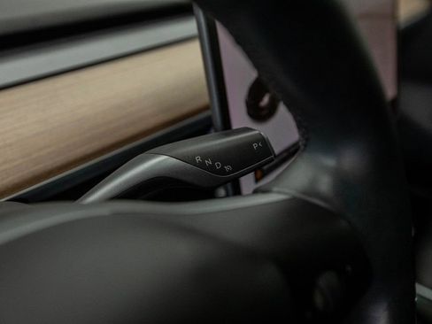 Used 2019 Tesla Model 3 Standard Range Plus image 19