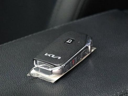 Used 2024 Kia Sportage SX image 41