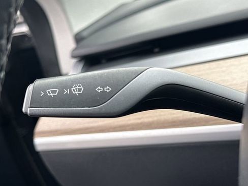 Used 2023 Tesla Model 3 Standard Range image 14