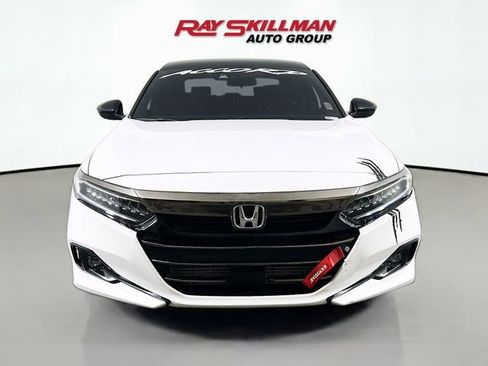 Used 2021 Honda Accord Sport image 2