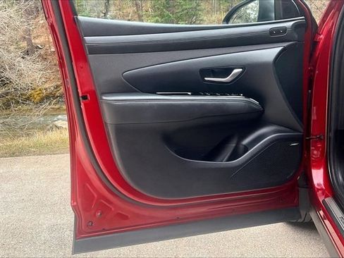 Used 2025 Hyundai Tucson Limited image 20