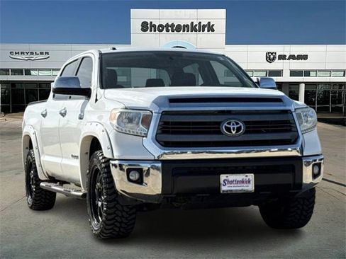 Used 2015 Toyota Tundra SR5 image 1