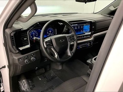 Used 2026 Chevrolet Silverado 1500 RST AWD/4WD image 16