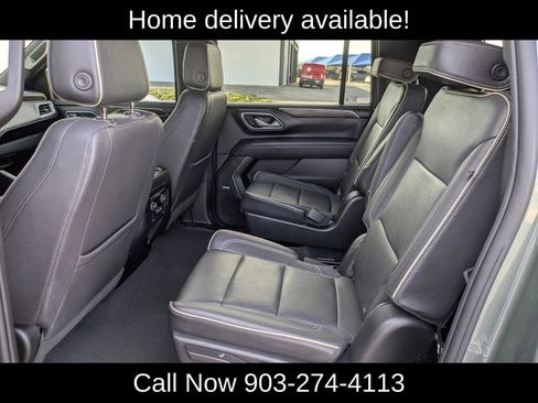 Used 2023 Chevrolet Suburban Premier image 26